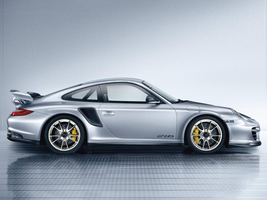  Porsche 911 GT2 RS 2010 года  (фото 2 из 12)